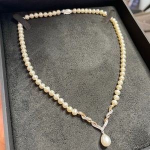 Fresh water pearl 14k diamonds and silver necklace